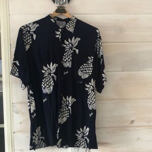 Tropical Pineapple Shirt 🍍‎